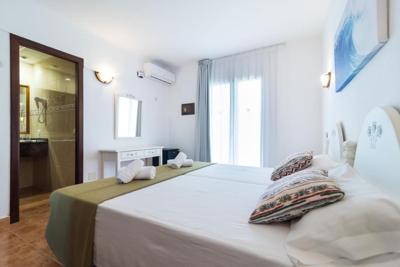 Hotel Ses Puntetes Cala D´Or Esterno foto